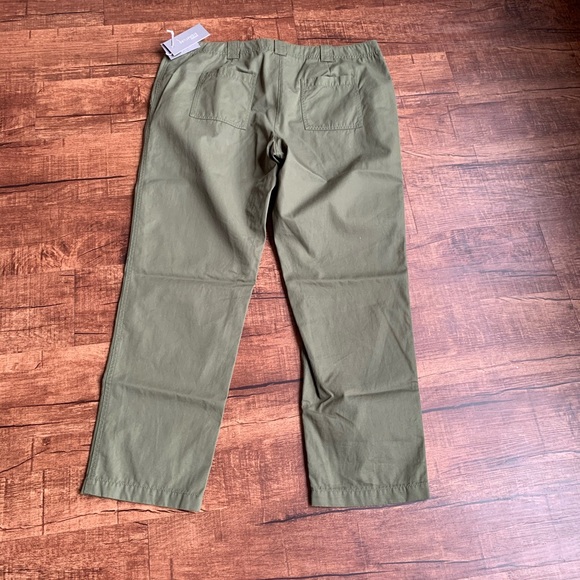 Signature for Nordstrom light weight cotton capris - Picture 8 of 14